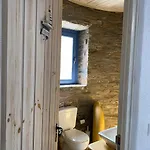 Bioclimatic Stone Built * Kasztrianí