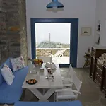 Villa Bioclimatic Stone Built Kasztrianí