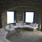 Villa Bioclimatic Stone Built Kasztrianí