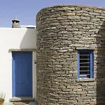 Bioclimatic Stone Built Villa Kasztrianí