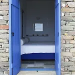 Villa Bioclimatic Stone Built Kasztrianí