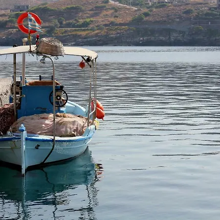 Bioclimatic Stone Built Kastrianí