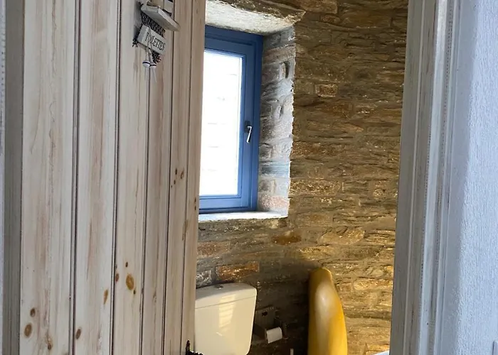 Bioclimatic Stone Built * Kasztrianí