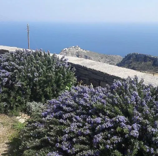 Vila Bioclimatic Stone Built Kastrianí