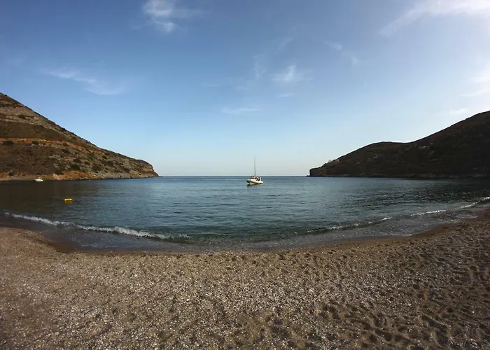 Bioclimatic Stone Built * Kasztrianí