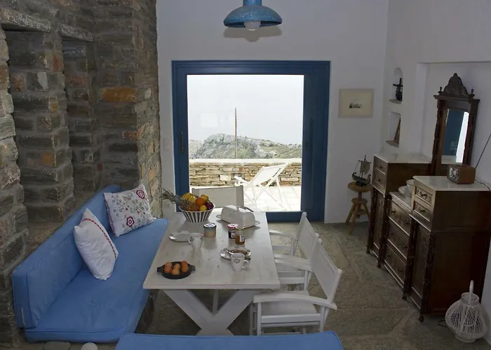 Villa Bioclimatic Stone Built Kasztrianí