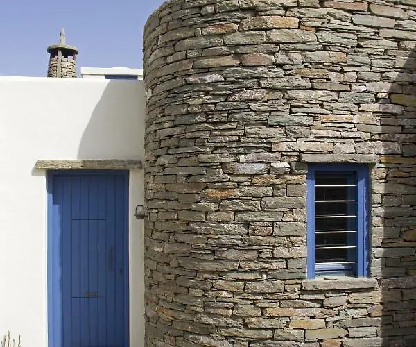 Bioclimatic Stone Built Villa Kasztrianí